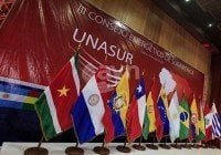 RISIBLE…  …Unasur rechaza cualquier intento «desestabilizador» en Venezuela