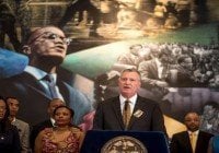 Alcalde NY preocupado por posible llegada haitianos sugiere boicot a RD