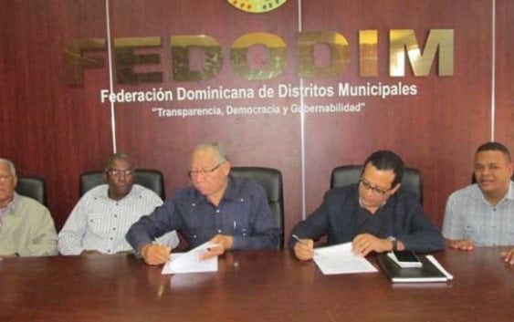 Fedodim y Centro Desarrollo firman acuerdo
