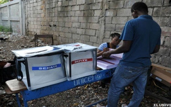 Con varios centros violados transcurren elecciones haitianas