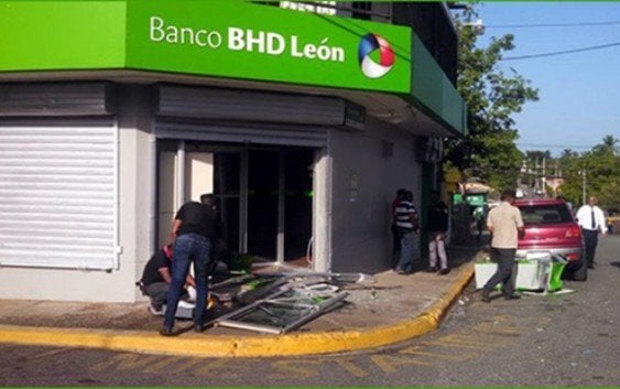 Sargento resulta herido al frustrar asalto sucursal del BHD-León