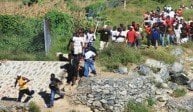 Vídeo muestra desfile de haitianos entrando por Dajabón sin ningún temor