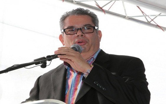 Heinz Vieluf: Senador Monte Cristi somete Ley elimine tributo dominicanos en el exterior