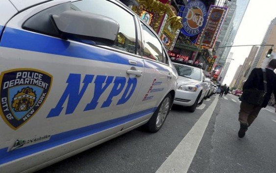 Sargento raza negra NYPD califica estúpido y loco policias dominicanos