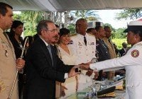 Danilo Medina encabeza acto graduación cadetes