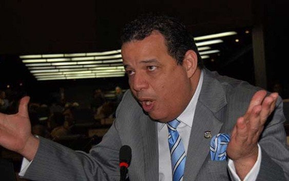 Diputado Luisín Jiménez acusa a Juan de los Santos de secuestro