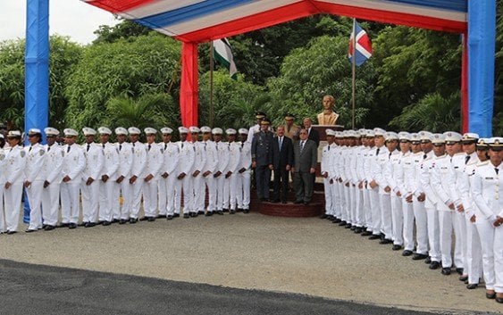 Danilo Medina encabeza graduación 35 cadetes Policía Nacional