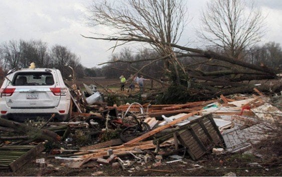 Gobernador Mississippi declara estado emergencia por tornados