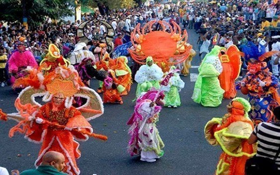 Dedican carnaval SDE al fenecido alcalde Juan de los Santos