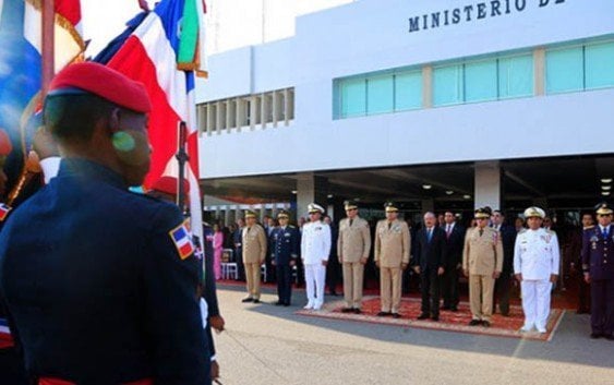 Presidente y Ministro Defensa conmemoran bicentenario Mella