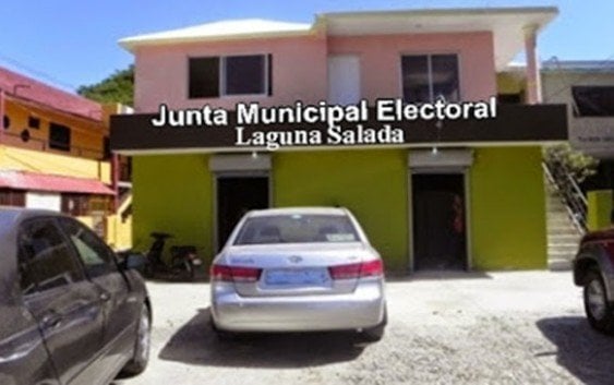 Dicen presidente Junta Electoral de Laguna Salada es un pulpo