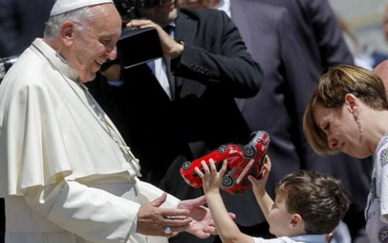 Papa Francisco aconseja a los padres no discutir delante de hijos
