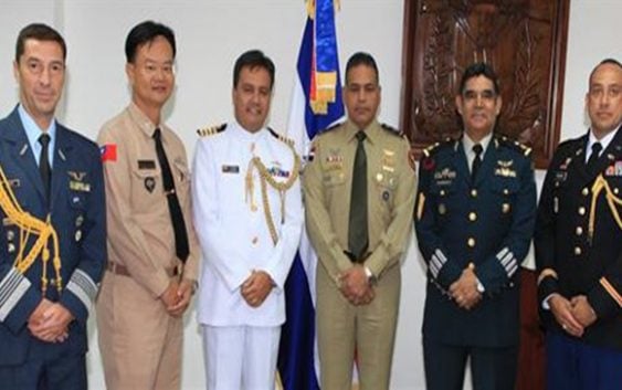 Agregados Militares en República Dominicana visitan al Ministro de Defensa