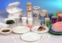 Francia prohíbe el uso de utensilios de plásticos desechables