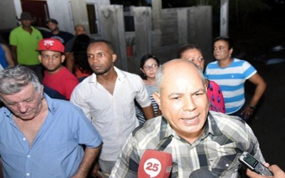 Alcalde Santiago y Junta Vecinos enfrentados por mercado pulgas