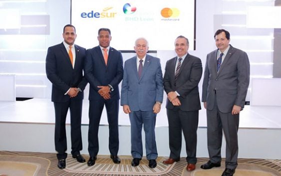 Edesur Dominicana y Banco BHD León lanzan tarjeta