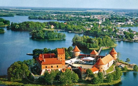 Lituania ante escándalo por utilizar fotos de otros países en campaña turística