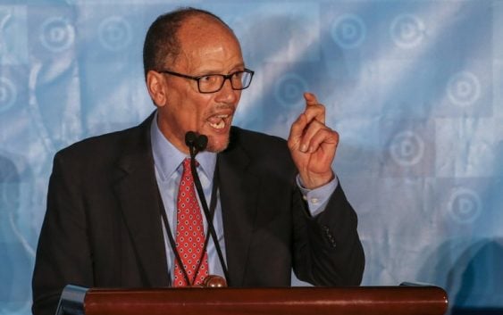 Partido Demócrata USA elige presidente a Tom Pérez, de origen dominicano
