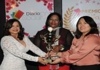 Entregan a Mercedes Castillo premio anual DiarioSocialRD
