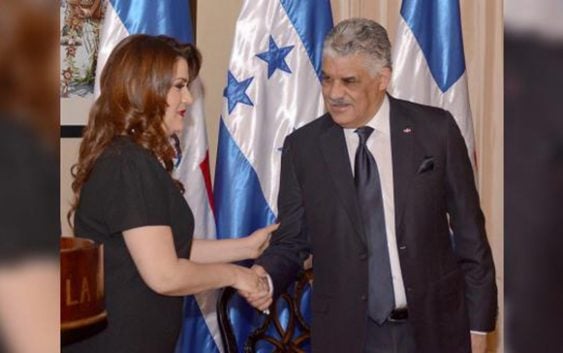 Honduras y la República Dominicana firman acuerdo suprimir visas
