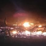 Guayubín: Voraz incendio reduce a cenizas doce casuchas habitadas por haitianos