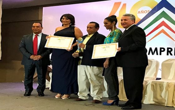 Mariel Vásquez y Ramón Ramos ganan Premio de Periodismo Turístico Epifanio Lantigua