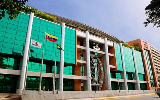 Narcodictadura busca entretener venezolanos y justificar; Presidente del Banesco niega calumnia
