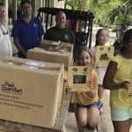 Niñas de quinto grado se unen para reabrir el zoológico de Mayagüez afectado por María
