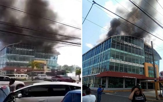 Incendio afecta Centro Comercial Plaza Fama y oficinas de la gobernación de SD; Vídeo