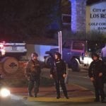 California: Dispara a estudiantes celebraban fiesta en bar matando 13; Eliminan al asesino