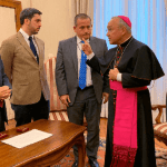 Vaticano recibe delegación del presidente Guaidó; Dictador pide ayuda del Papa para seguir fechorías
