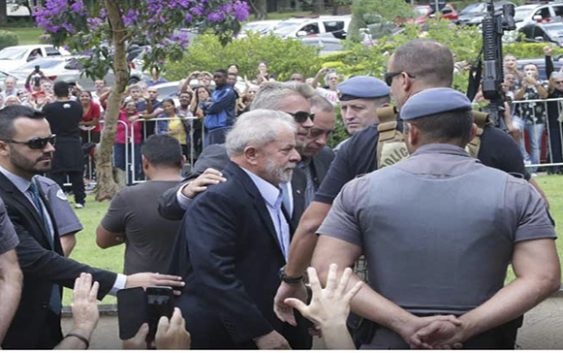 Lula da Silva de la cárcel a la presidencia con alguito más del 50 % de los votos