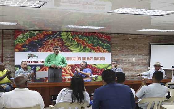 Carlos Peña: No habrá progreso en el campo mientras cartel de importaciones dirija política agropecuaria; Vídeo