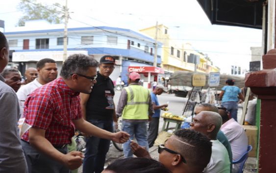 Carlos Peña inicia contacto personal de tres millones de dominicanos en mano a mano