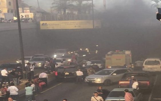 Tras incendio de vehículo en túnel Las Américas… Deberían los tuneles tener escalera de emergencia?; Vídeo