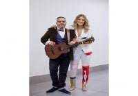 Nathalie Hazim y Pavel Núñez cantan en graduación de 400 mujeres