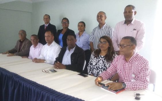 Conforman y juramentan comité gestor para filial del SNTP en Santo Domingo Este