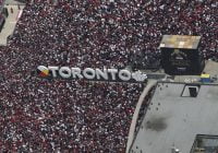 Tiroteo en festejos de Toronto Raptors en plaza del Palacio del Ayuntamiento deja 4 heridos; Vídeos