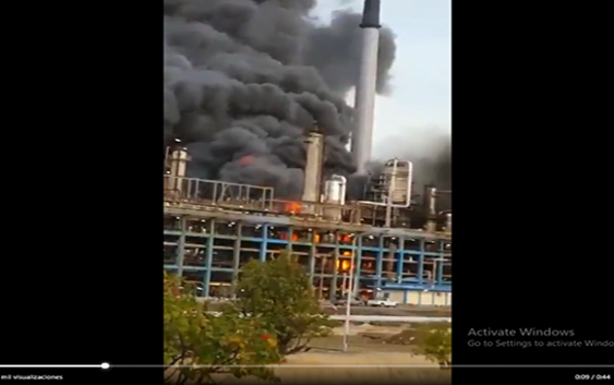 Incendio afecta Planta Catalítica la Refinería de Cardón; Vídeo
