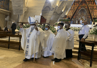 Presidente Abinader celebra posesión canónica de Monseñor Jesús Castro Marte como Obispo de La Altagracia