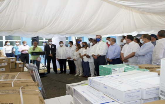 Abinader dispone 500 MM para construcción hospital regional en SFM; Visita la UASD