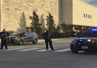 Ocho heridos en tiroteo en centro comercial de Wauwatosa, Wisconsin, Estados Unidos