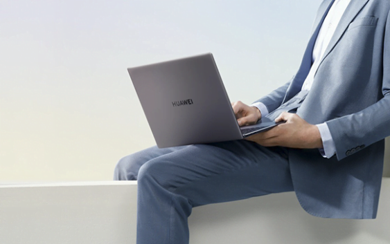 La nueva Huawei MateBook X Pro es tan liviana que te acomoda donde estés y donde vayas