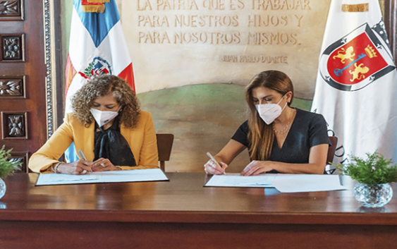 ADN y Agente de Remesas y Cambio Vimenca acuerdan crear un Monumento a los Dominicanos Ausentes