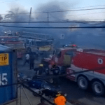 Incendio en almacén de Zona Franca de SPM tuvo que ser auxiliado por bomberos del DN, SDE y La Romana