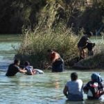 Tragedia: Nueve migrantes mueren ahogados intentando penetrar a los Estados Unidos desde México