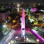 Monumentos del Distrito Nacional se iluminan de rosa por lucha contra cáncer de mama