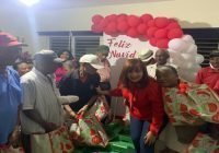 Fundación de Desarrollo Integral Avance Comunitario entrega canastas navideñas a envejecientes de El Seibo