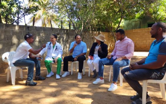 Equipo médico de Salvador Holguín encabezado por el Dr. Jiménez Escoto lleva asistencia a Dajabón; Vídeo