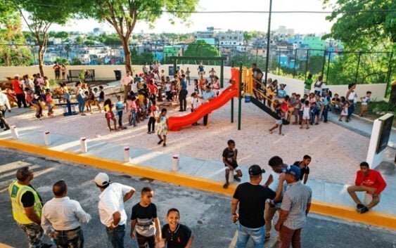Alcaldía del DN entrega parque en Los Farallones de Cristo Rey para el disfrute de la comunidad